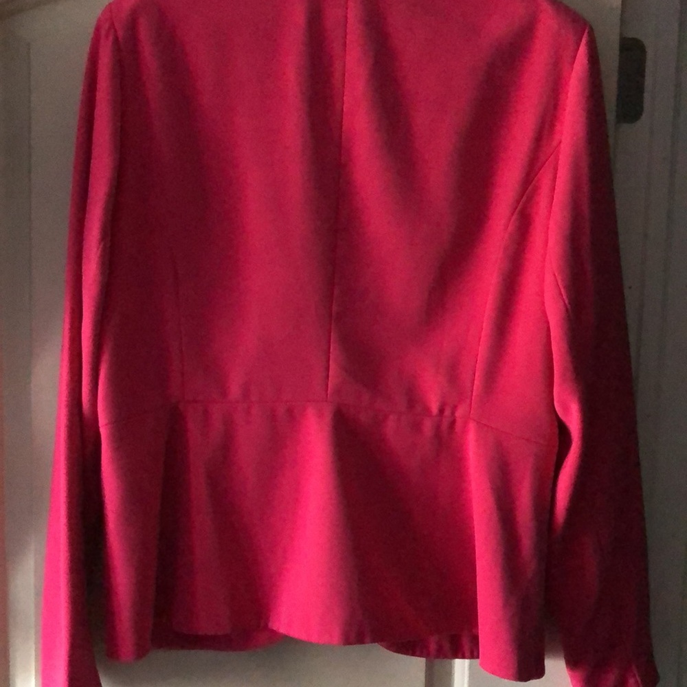 Nice button down blazer - Picture 4 of 7